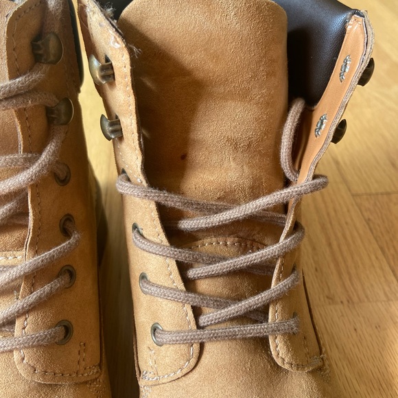 Will’s vegan shoes (timberland style) 🌳 - Picture 5 of 6